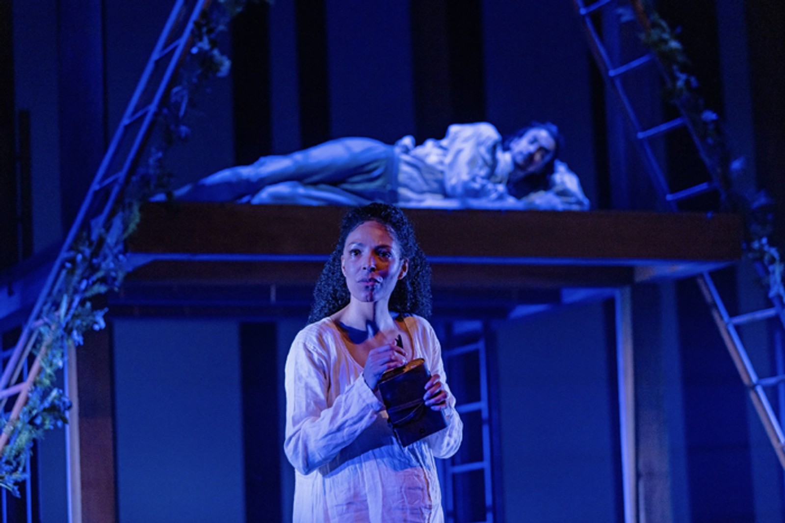 Photos: First Look at HAMNET at American Conservatory Theater — photo 2 of 8